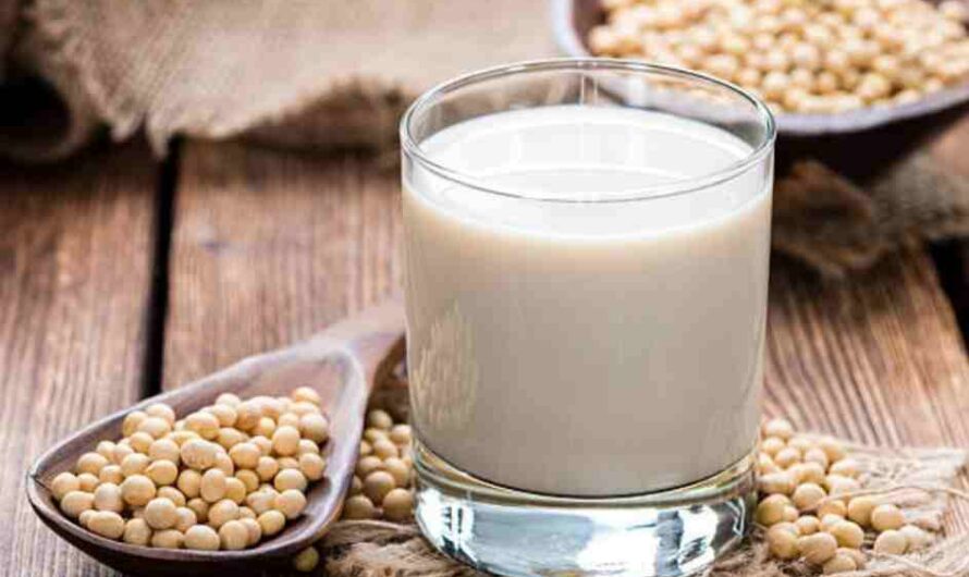 10 Health Benefits of Soya milk and it’s side effects